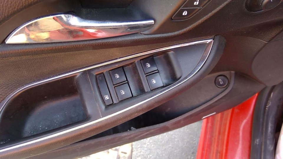 Audio Equipment Radio 8.0" Screen Bose Premium Audio Fits 1618 CRUZE