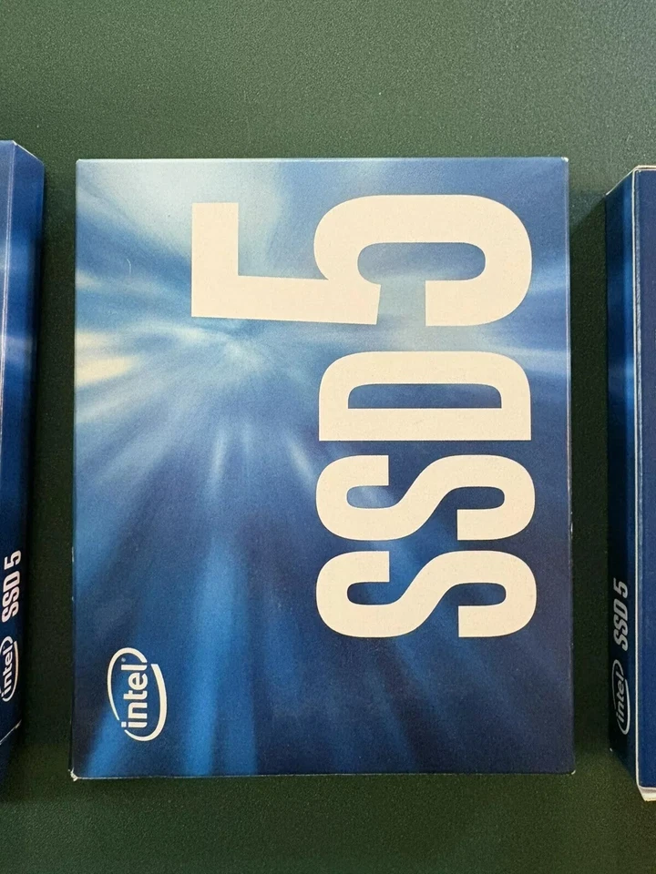 Intel 545s Series Solid State Drive, SATA III 2.5" 128GB SSD SSDSC2KW128G8X1 - Image 3 of 3