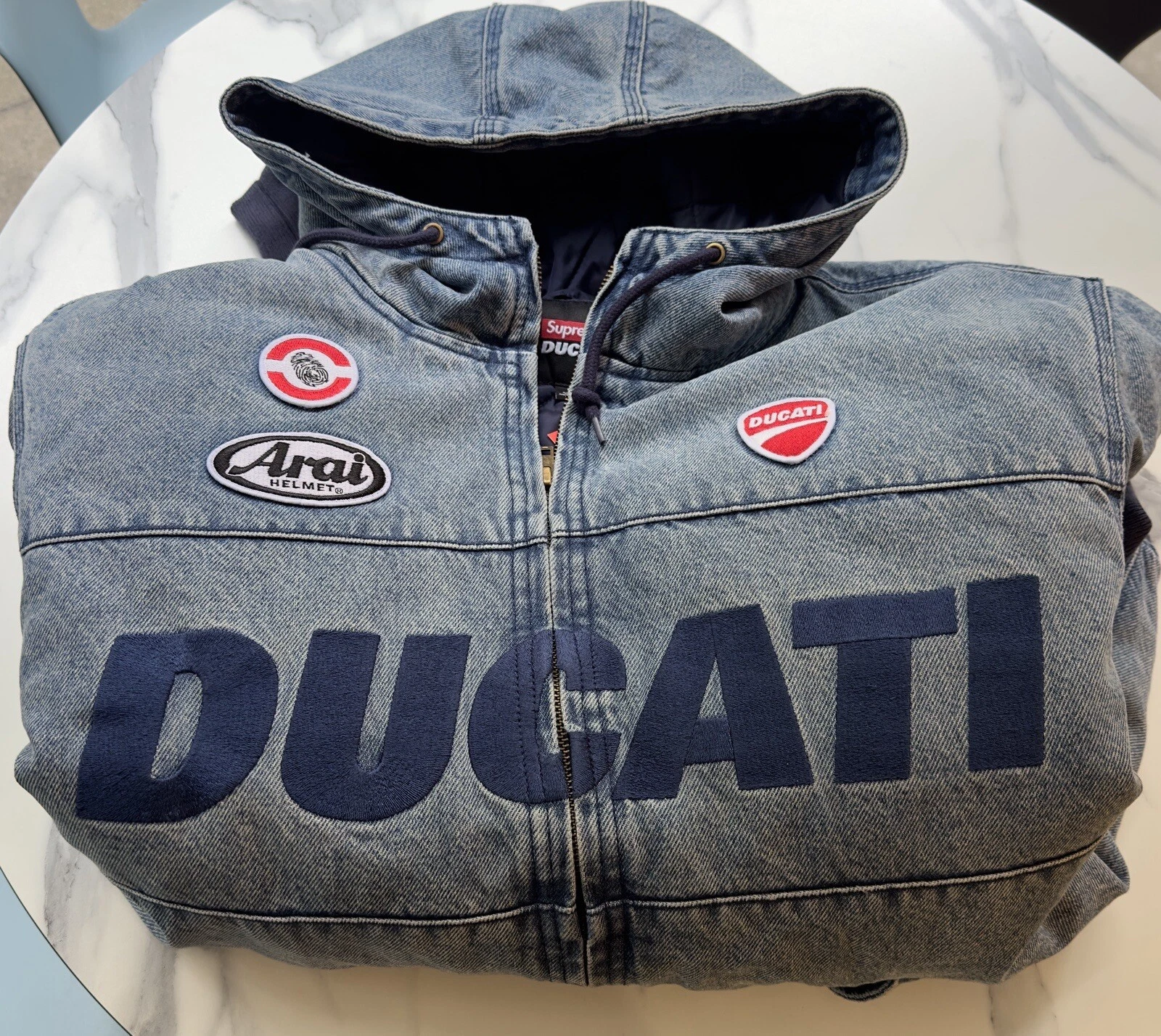 Veste à capuche Supreme Ducati en denim bleu flambant neuve taille L