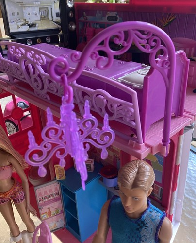 Vintage 2009 Mattel Barbie Beach Vacation Klapphaus mit Zubehör/2 Puppen - Bild 15 von 24