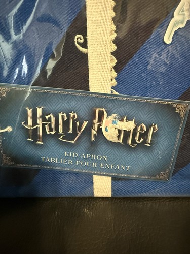 2016 Williams Sonoma HARRY POTTER Ravenclaw KIDS SIZE Kitchen APRON - Picture 2 of 3