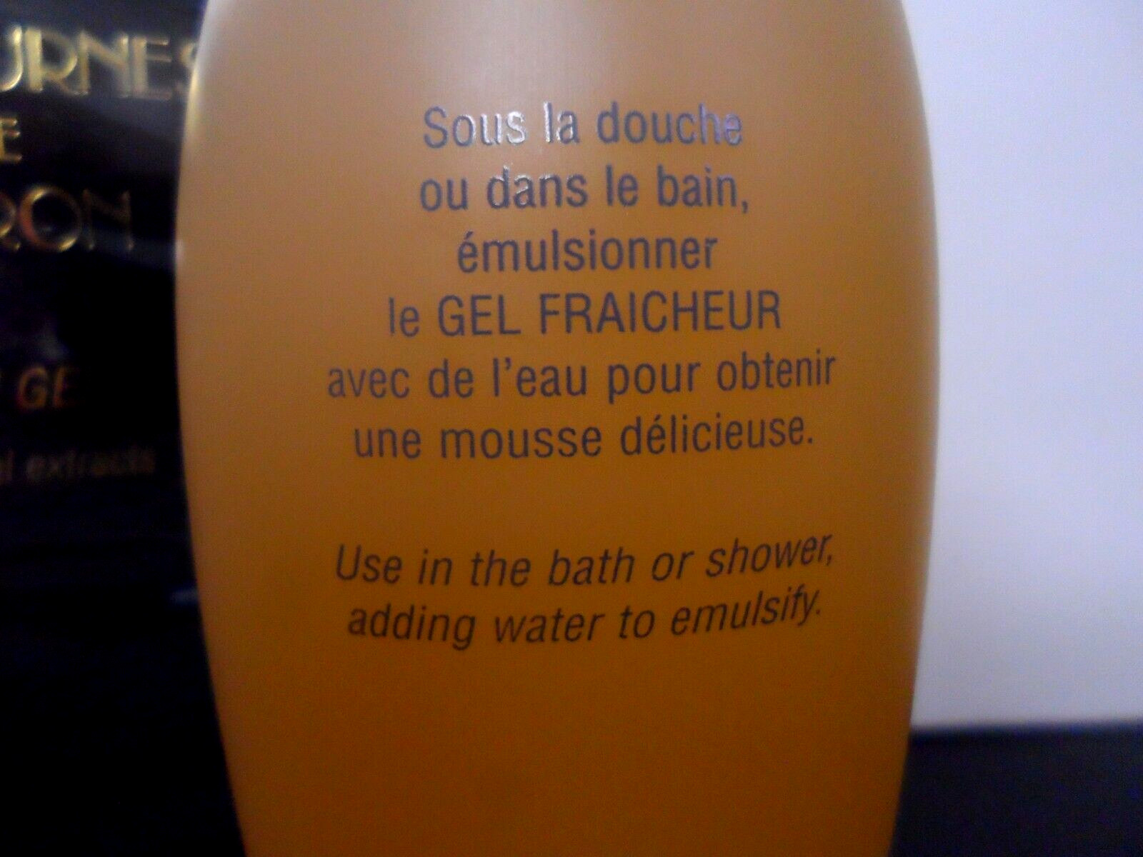 Nocturnes de Caron Bath Gel 6.7 oz / 200 ml New In Sealed Box Original Formula