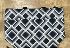 Thirty-One Crossbody Thermal Tote w/Shoulder Strap-NEW-SHIPPING INCLUDED