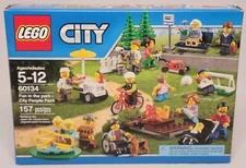 LEGO 60134 People Pack Fun in the Park City picnic table hot dog cart lawnmower