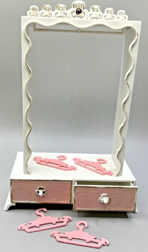 Vintage 1965 Susy Goose Skipper Jeweled Wardrobe HTF w/ 4 Hangers Excellent