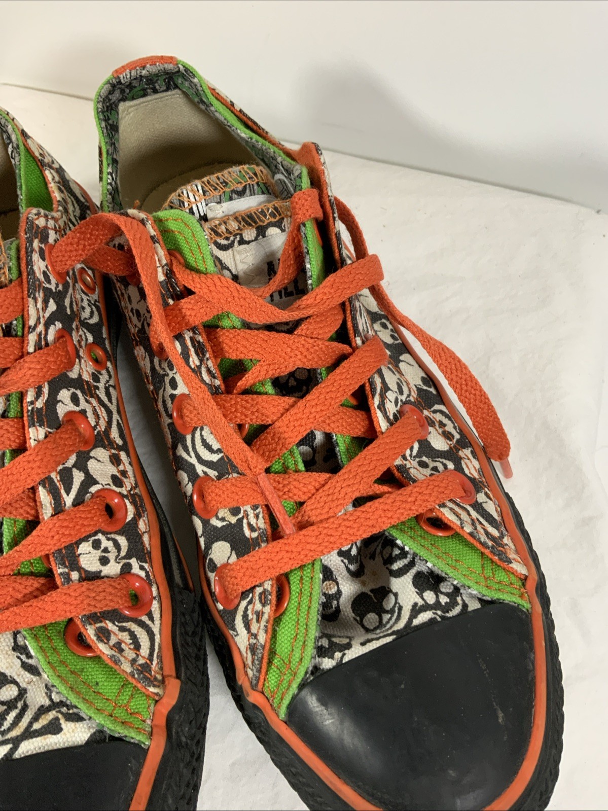 Skull  And Cross Bones Pattern Converse Chuck Tay… - image 3