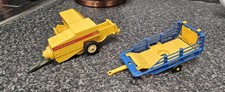 Britains Farm New Holland Yellow 940 Hay Baler & Sledge For Tractor 1:32 Scale.