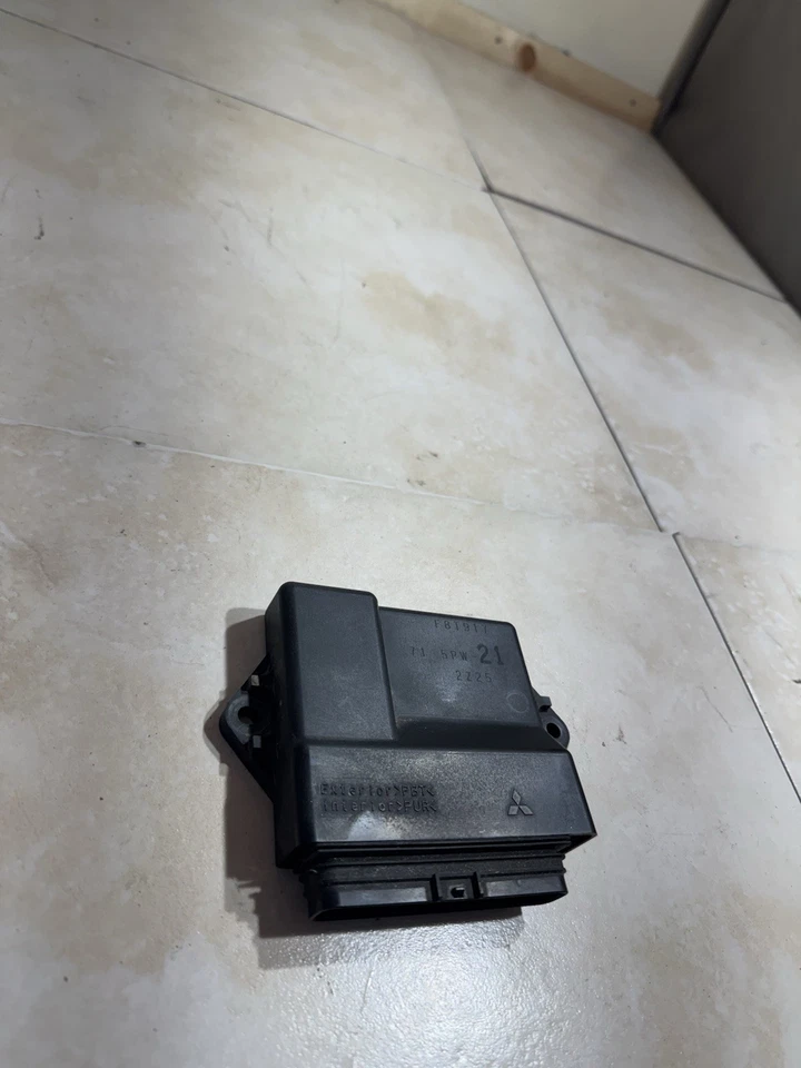 2002-2003 Yamaha R1 Ecu - Image 3 of 4