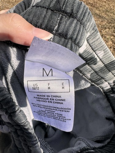 Boys Adidas Pants Size: Medium - Picture 4 of 4