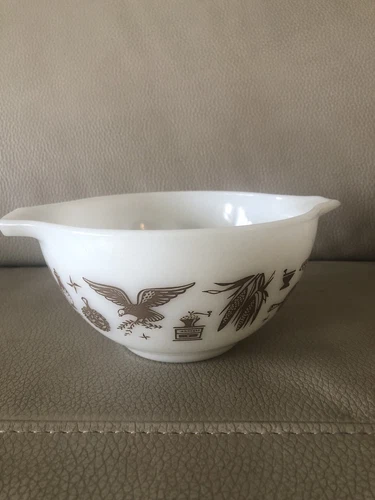 Pyrex Early American Nesting Bowl. 6 Inch Round with Handles