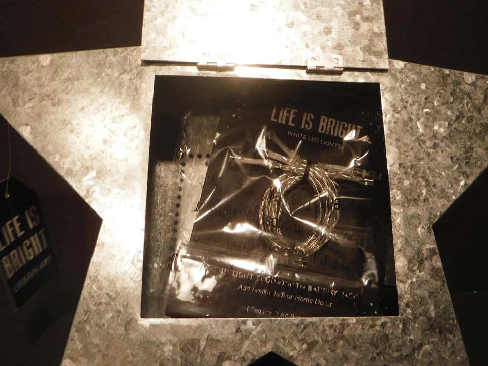 Studio Demdaco Metal Perforado "USA" Estrella Iluminada 11.75" x 11.75" x 2" Nuevo con Etiquetas Decoración Foto 4 de 4