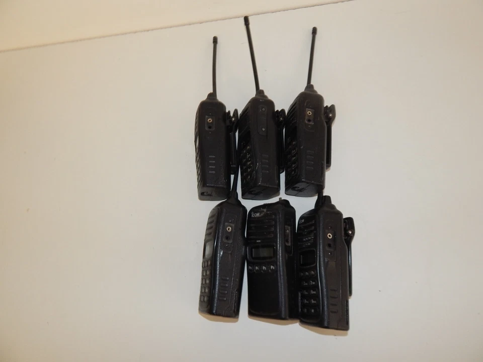 ICOM IC-F4021S Zwei-Wege-Funkgerät Los Von 6 (XMU8) - Bild 4 von 4