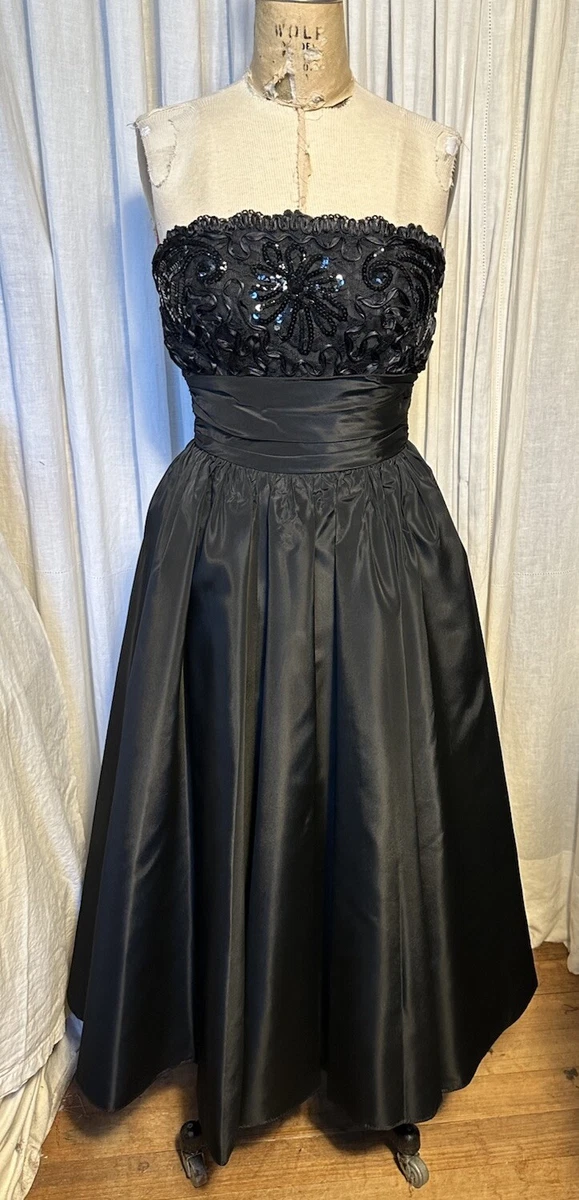 used cocktail dresses for sale Used Satin Cocktail Dresses On Sale Up To 90% Off