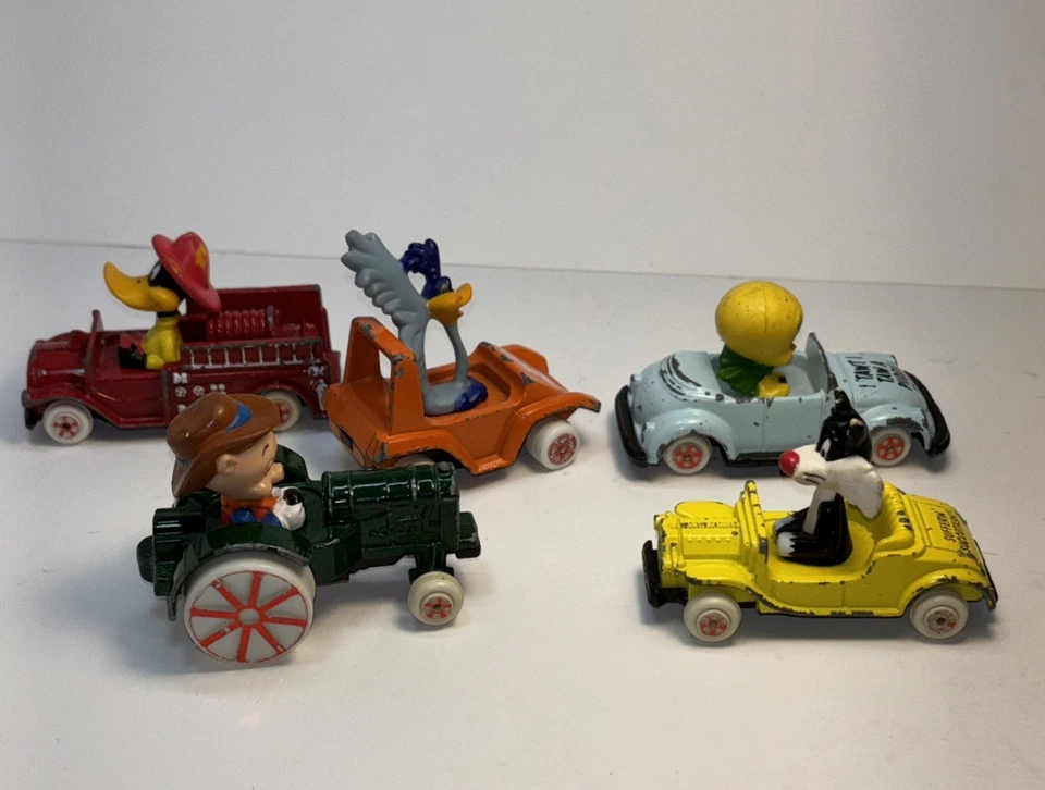 1988 Looney Tunes Ertl Литой Лот товаров Daffy Tweety Порки Свинья Сильвестр Кошка Автомобили - Изображение 2 из 4