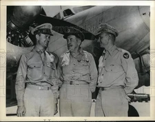 1943 Press Photo Transitional Training School heads who prepare bomber crews