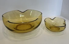 VTG Anchor Hocking Wavy Edge Serving Bowls Honey Gold Chip And Dip Set No Hanger
