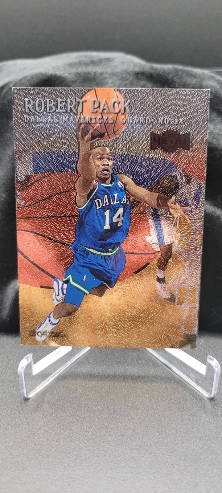 1999-00 Skybox Metal - Robert Pack #98