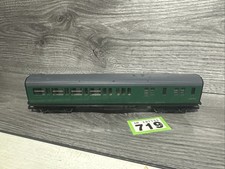 Hornby 00 British Railways Corridor Brake Coach S4070S R438
