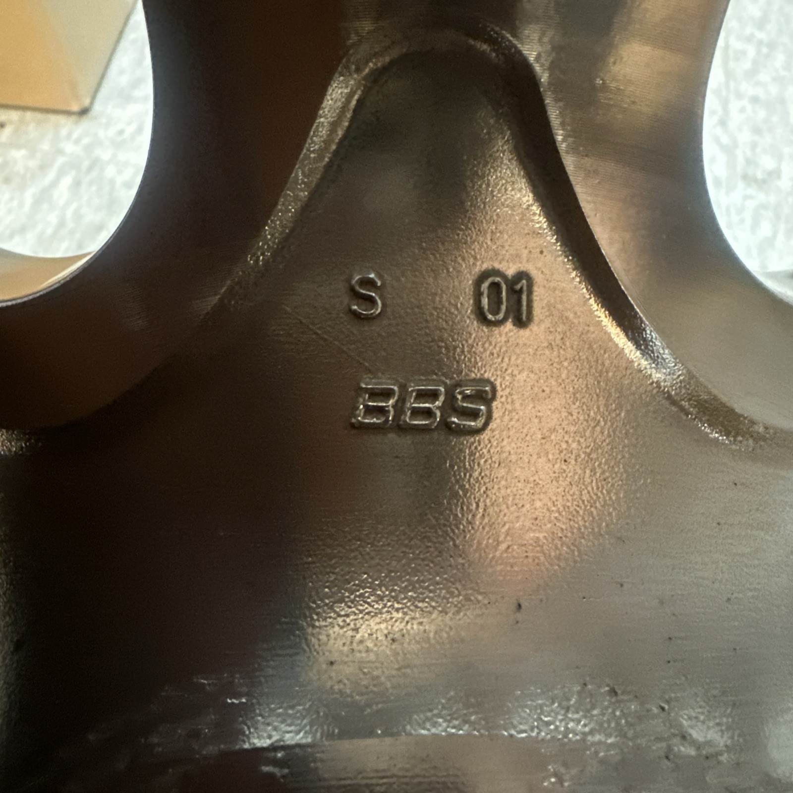 Ferrari 599 BBS 7.5 X 19 Front Original 239652 Pol Repainted 239705. Damaged.