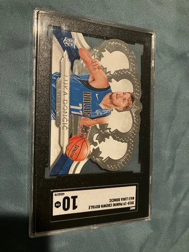 2018-19 Panini Crown Royale - Luka Dončić #63 (RC) SGC 10