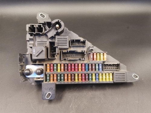 BMW 5 SERIES FUSE BOX IN BOOT, E60, 10/03-04/10 03 04 05 06 07 08 09 10