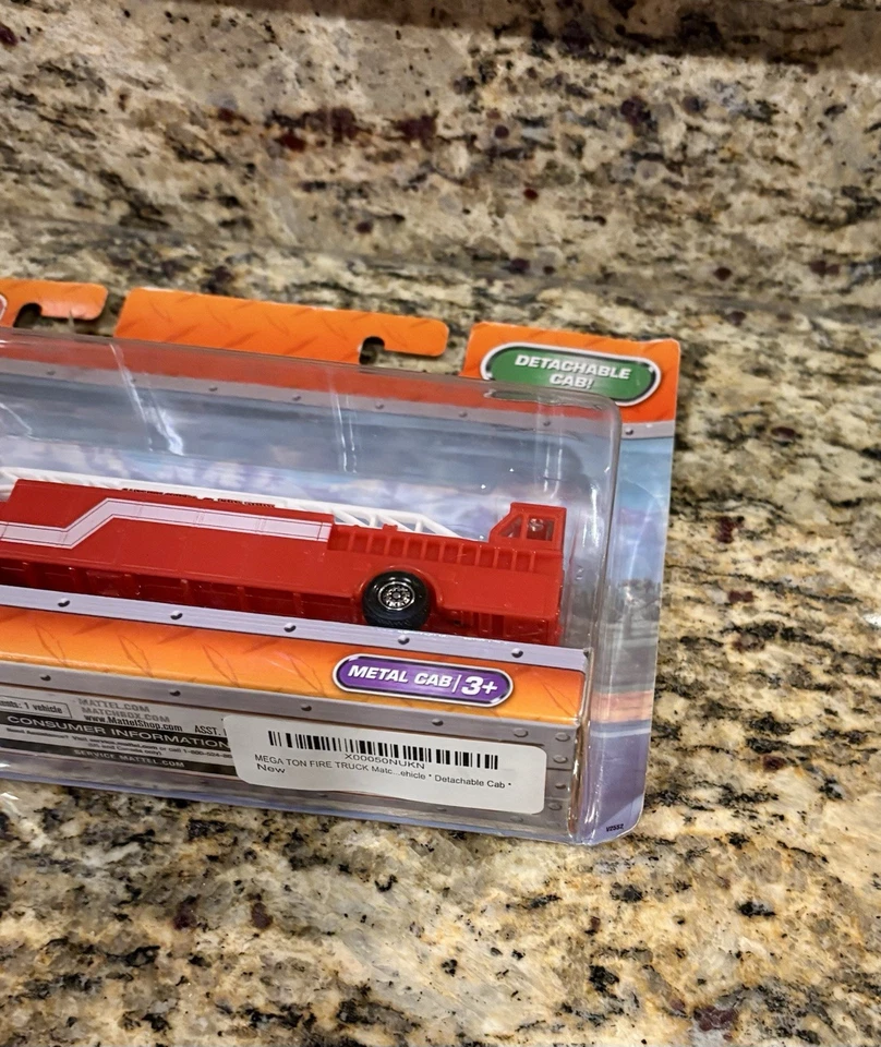 2010 SAN LUIS OBISPO Matchbox MBX Mega Ton Fire Truck With Detachable Cab NIB - Image 4 of 4