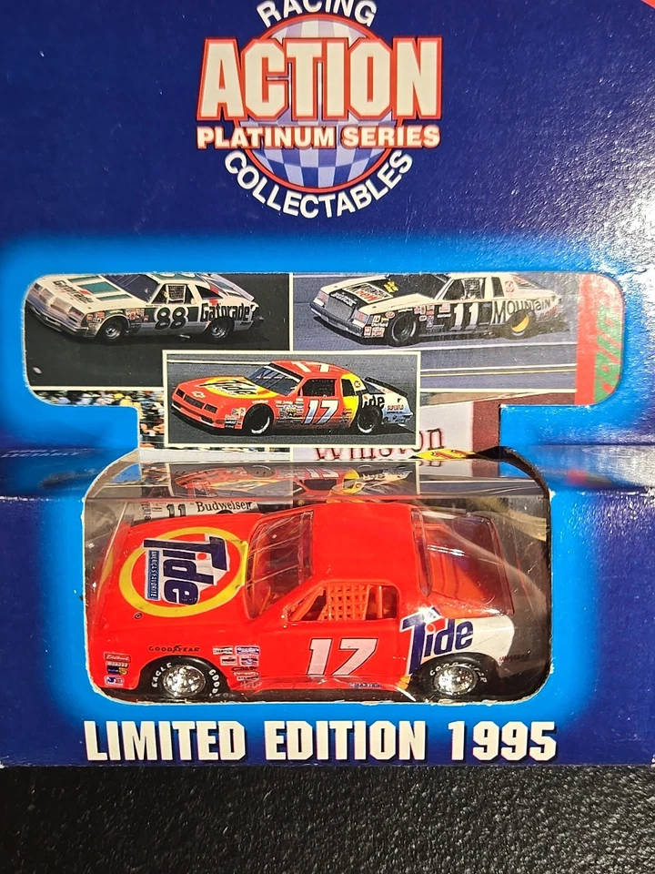 1995 Darrell Waltrip #17 Tide Action ARC 1:64 scale car - Image 3 of 4
