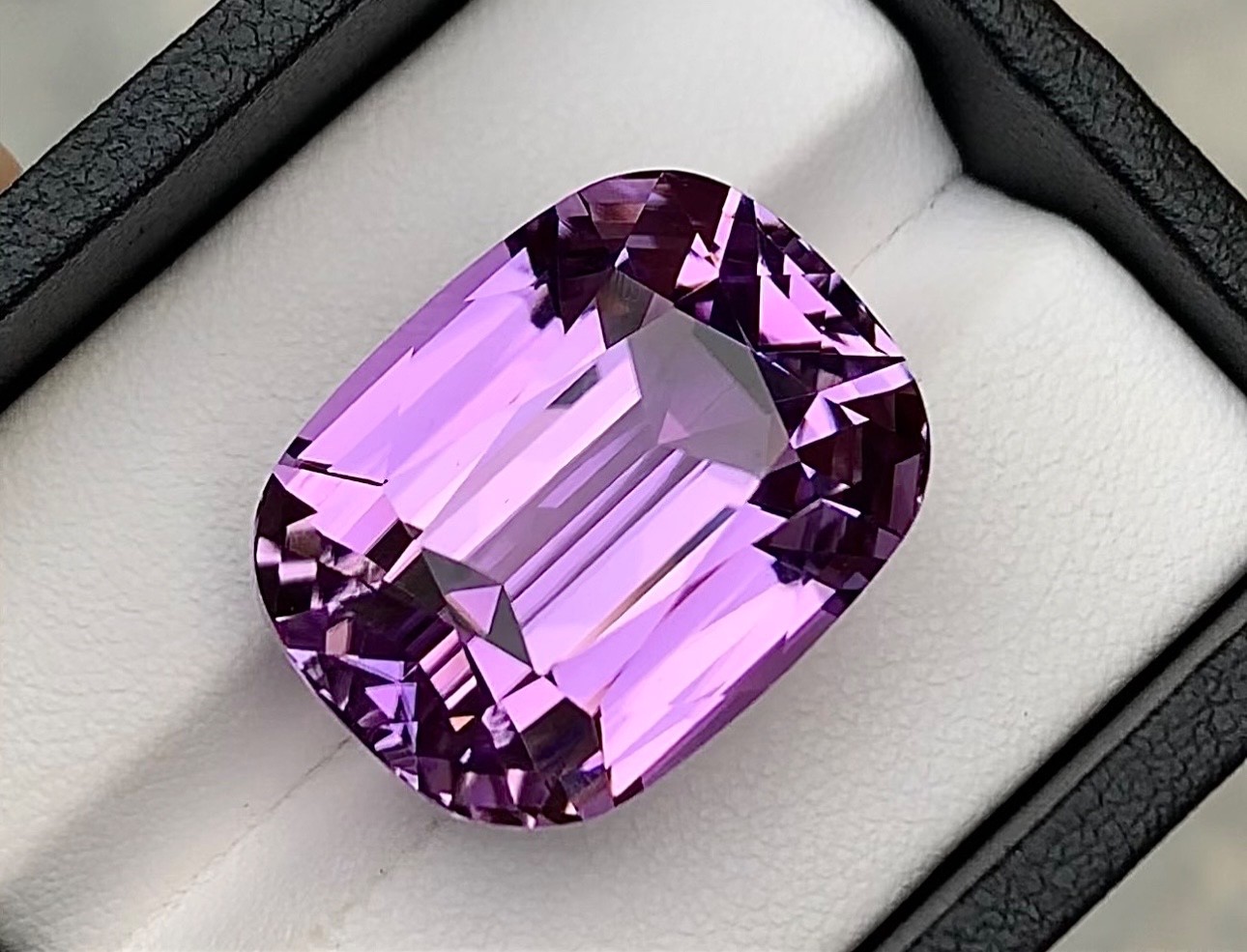 46 Carat Natural Pink Kunzite Loose gemstone From Afghanistan