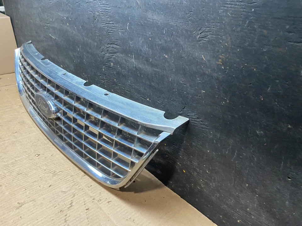 2004 to 2007 Ford Freestar Front Grill Grille 3F23-17K945 OEM U6387 DG - Image 2 of 4