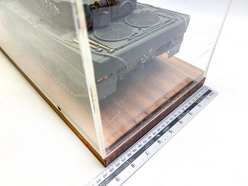 1/25 scale Leopard Tank MAK Presentation Model Pro built Metal Display Case - Picture 19 of 19