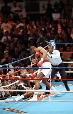 Riddick Bowe Knocks Down Jesse Ferguson 2 Old Boxing Photo