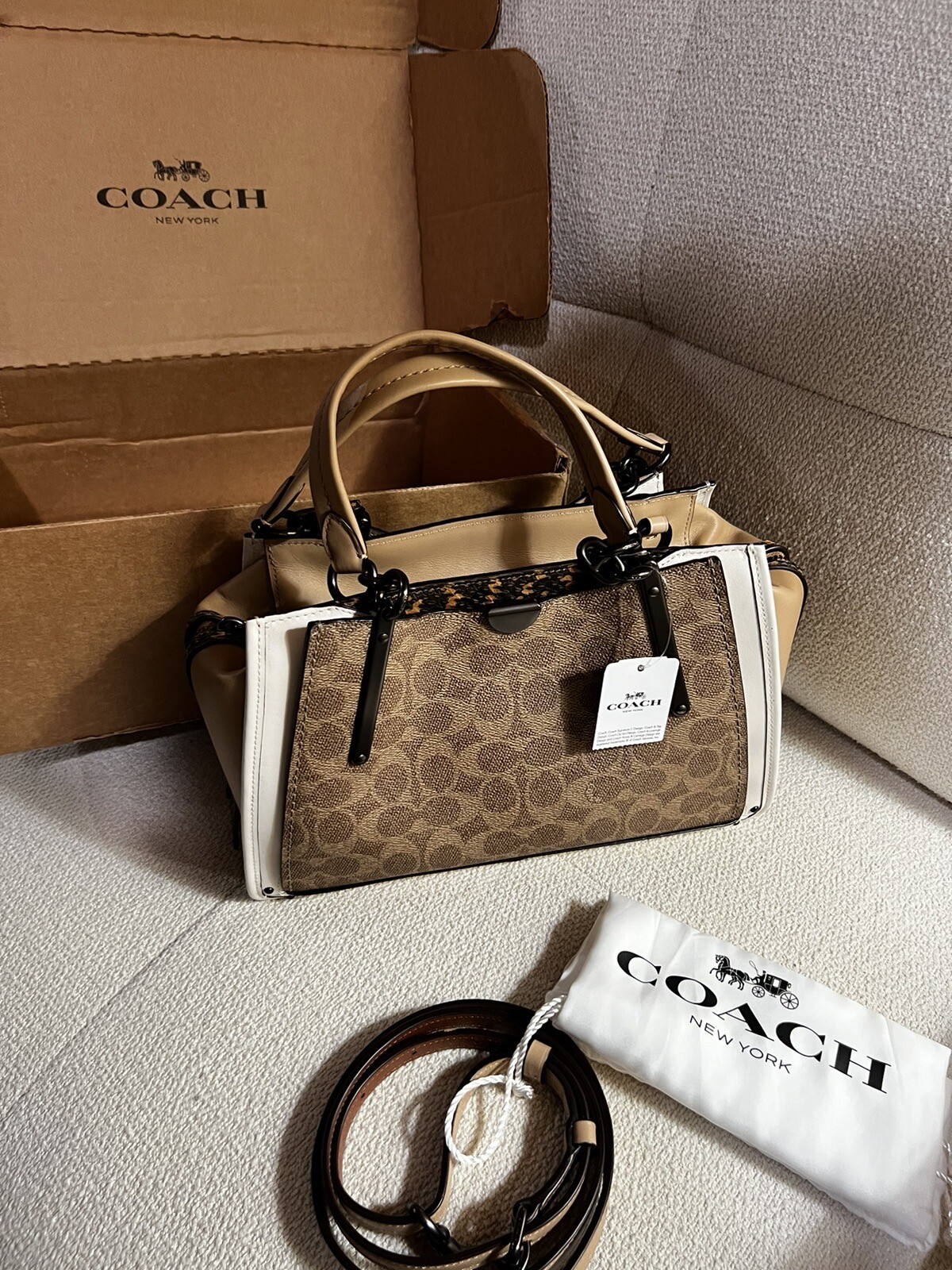COACH NWT Signature Dreamer Small Snakeskin Bag Hand Bag Cross Bag ...
