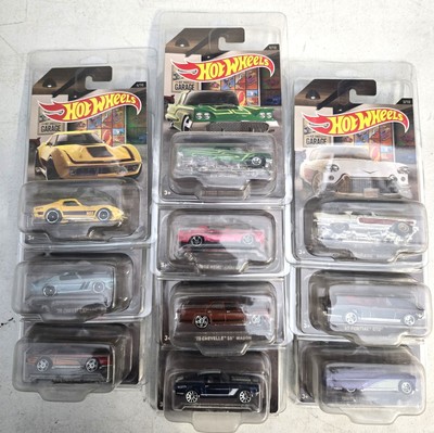 Hot Wheels Garage Set Of 10 Vintage American Muscle Cars Corvette Camaro GTO