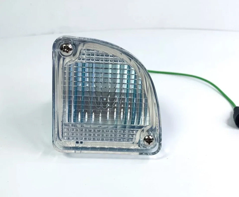 Conjuntos de retroceso de luz derecha e izquierda para camioneta Chevrolet/GMC 1967-72  Foto 4 de 4