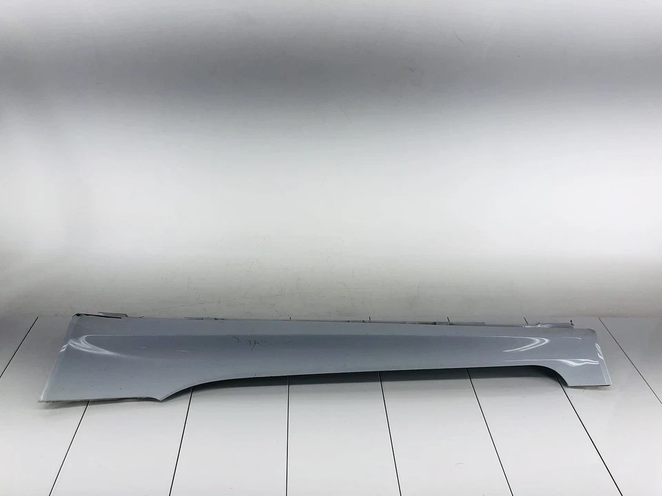 13-15 SMART FORTWO SAIA BALANCIM INFERIOR LATERAL ESQUERDA MOLDAGEM CRISTAL BRANCO FABRICANTE DE EQUIPAMENTO ORIGINAL - Imagem 2 de 4