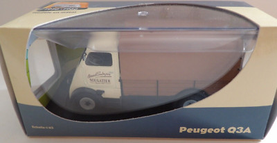1/43 PEUGEOT 305 gris Norev vendu en l'état