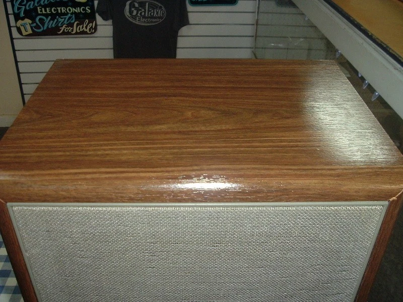 Raro Par De Altavoces ADVENT 4002 De Colección ¡FUNCIONA! Foto 3 de 4