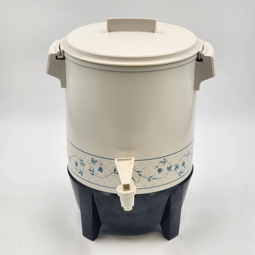 Cafetera percoladora West Bend Party Perk 12-30 tazas blanca con motivo floral - Imagen 2 de 13