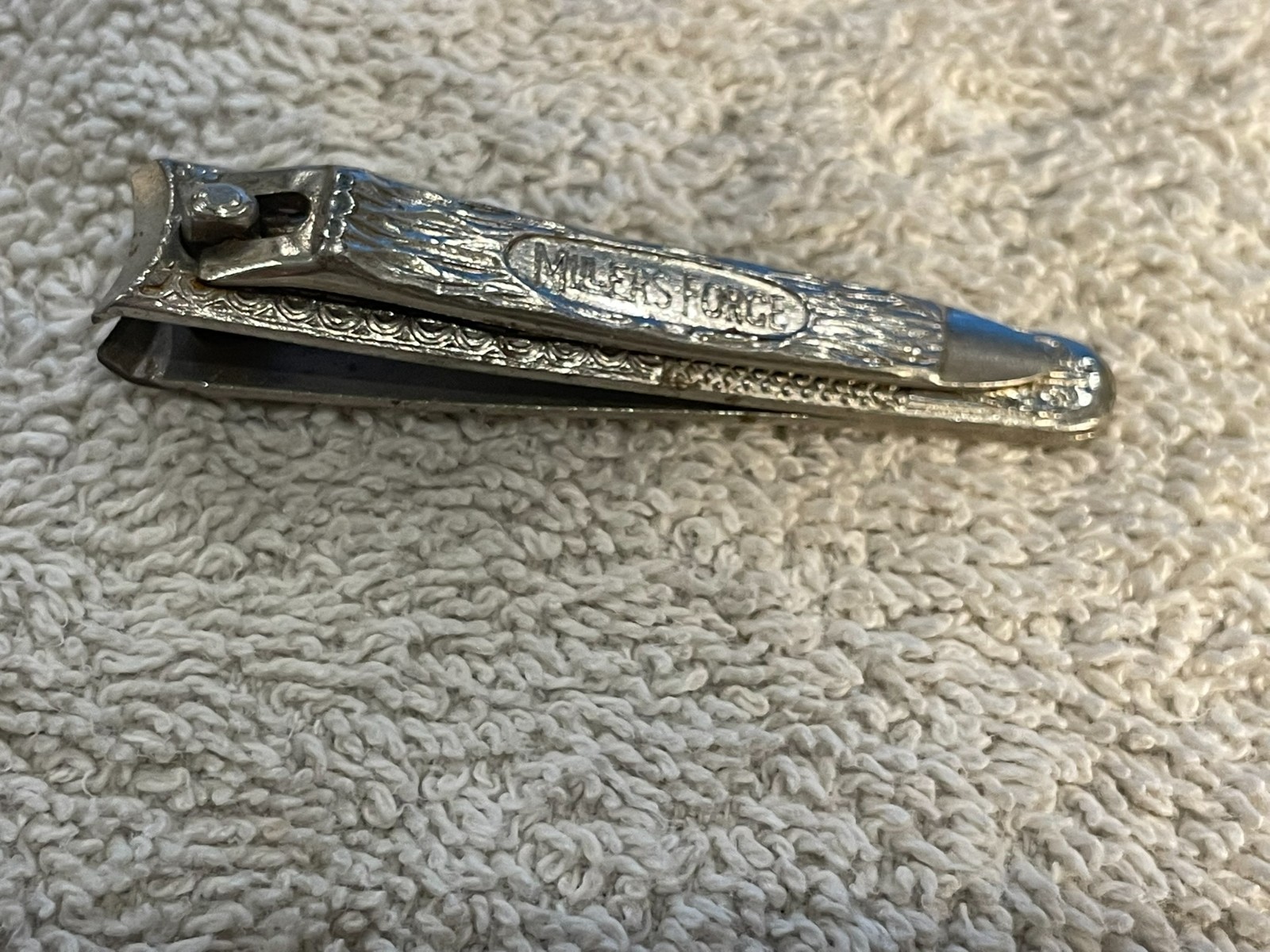 Vintage Art Nouveau Millers Forge Embossed Nail Clippers
