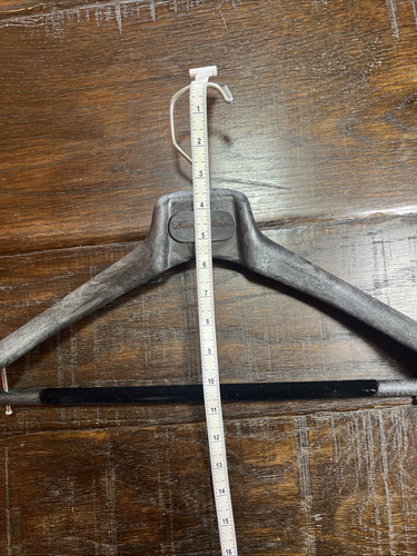 Cesare Attolini Napoli Coat Jacket Suit Hanger Sz 43 Composite Wood Grain 16.5” - Picture 4 of 6