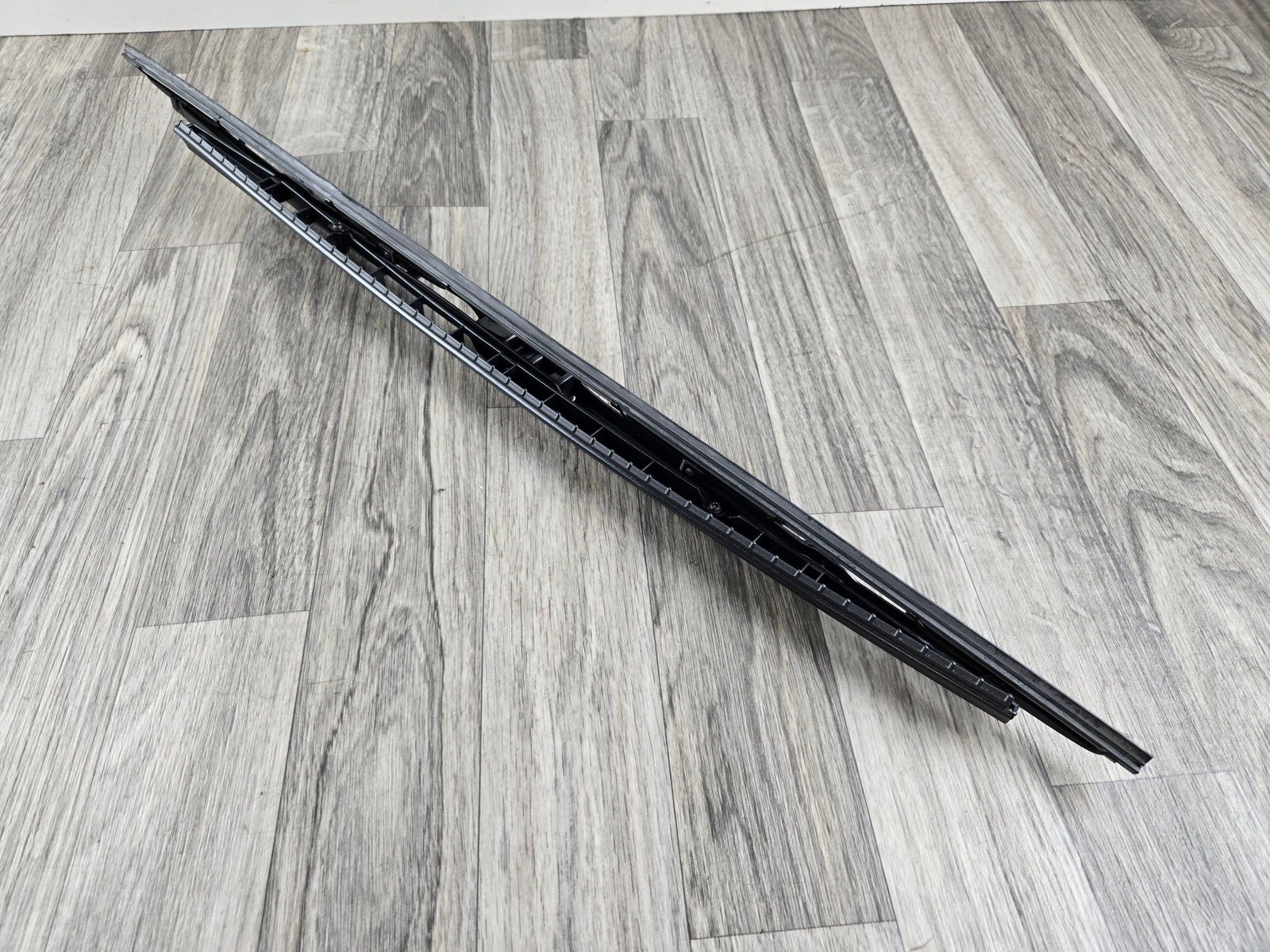 Rolls Royce Wiper Arm & Blade 51617062981 / 7062981