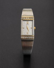 Reloj pulsera de dos tonos Seiko para mujer cara rectangular Japón Mov’t