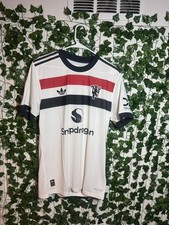 Ultimate Manchester United Collector and Super Fan Gift Guide  45