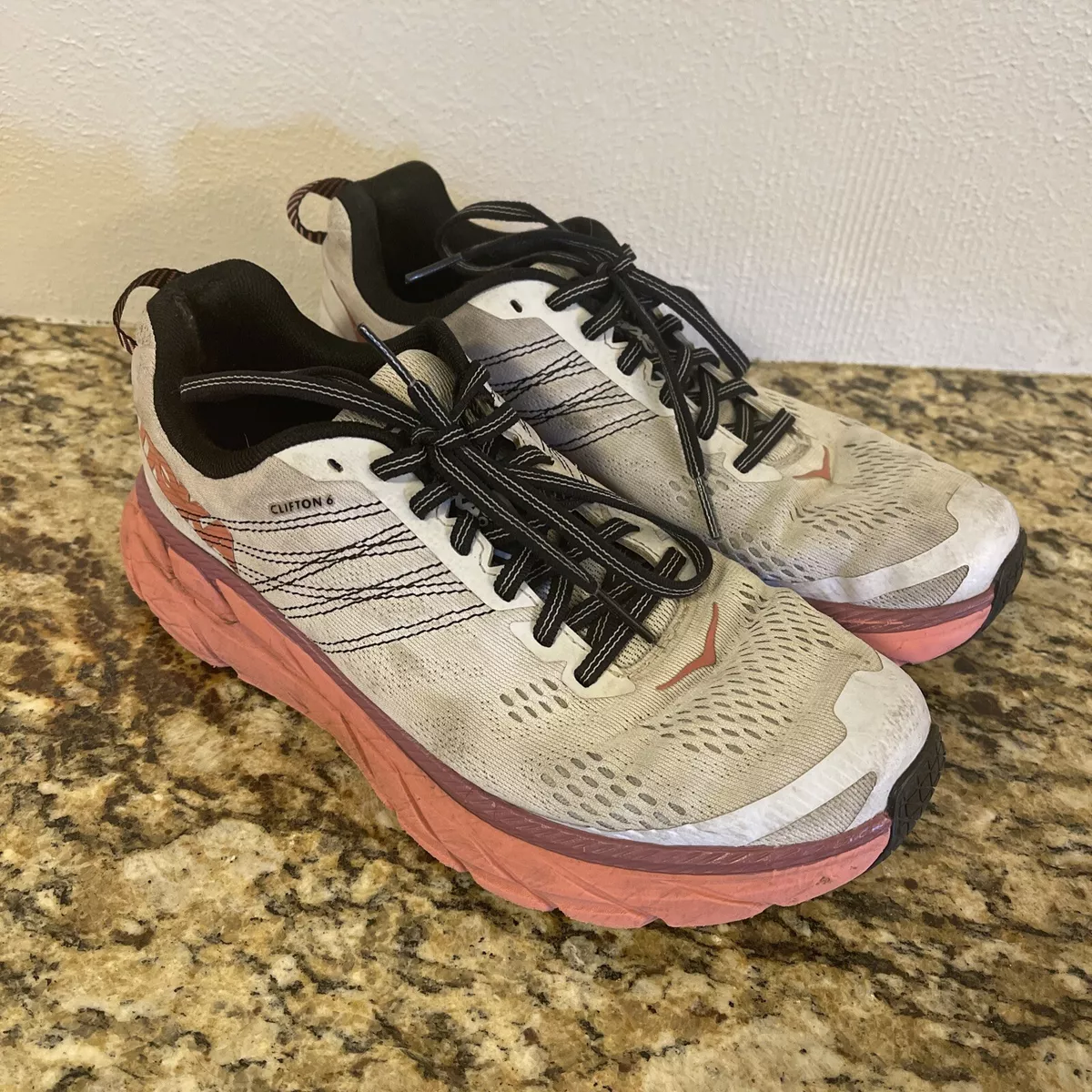 Hoka pink sale