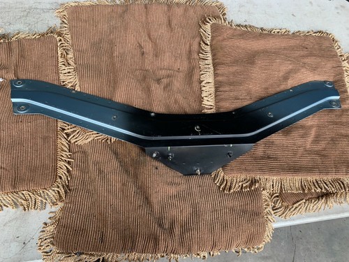 Maserati Quattroporte Sport 2003-2012 Front Upper Radiator support Photo - $50