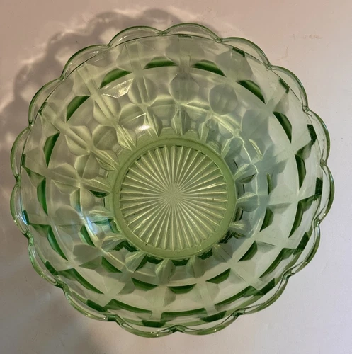 Vintage Uranium Jeanette Cubist Pattern Vaseline Pointed Bowl 7.5" Glowing