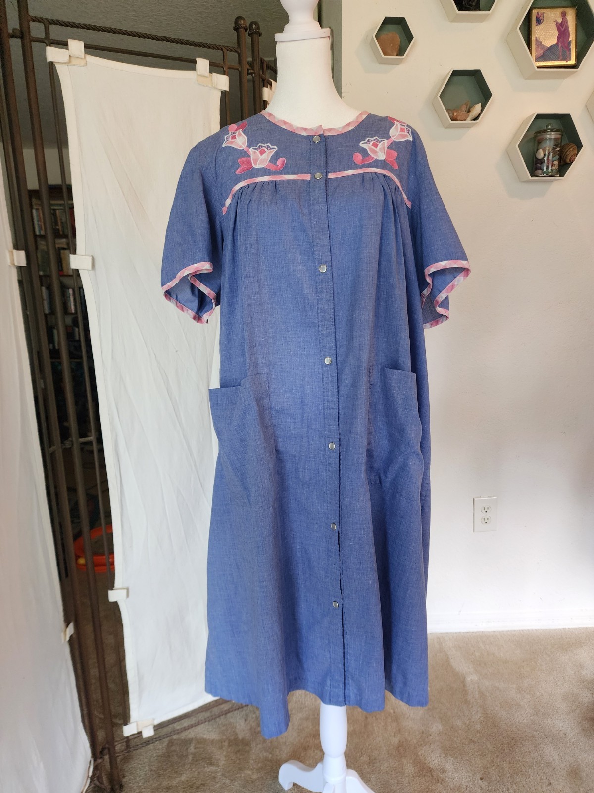 VTG Basic Editions Intimates Plus Size Embroidere… - image 1