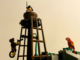 Vintage Lego Pirates Set #6270 Forbidden Island 100% COMPLETE w/ box and instr.