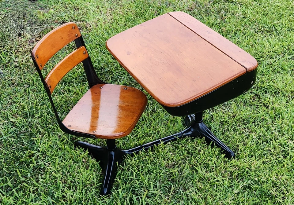 Escritorio escolar plegable vintage American Seating Company c.1940 silla giratoria  Foto 4 de 4