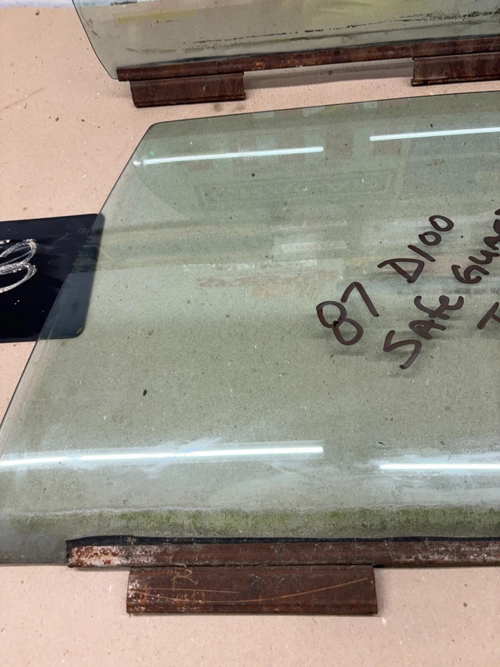 82 83 84 86 1987 88 89 Dodge D100 D150 D350 1981 puerta tintada ventana vidrio OEM PR Foto 2 de 4